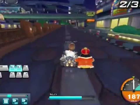 玩QQ飞车为什么我老是撞墙?