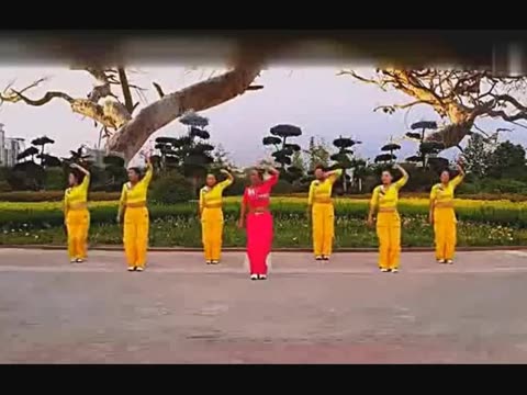 快乐舞健身操 小苹果图片_快乐舞健身操 小苹